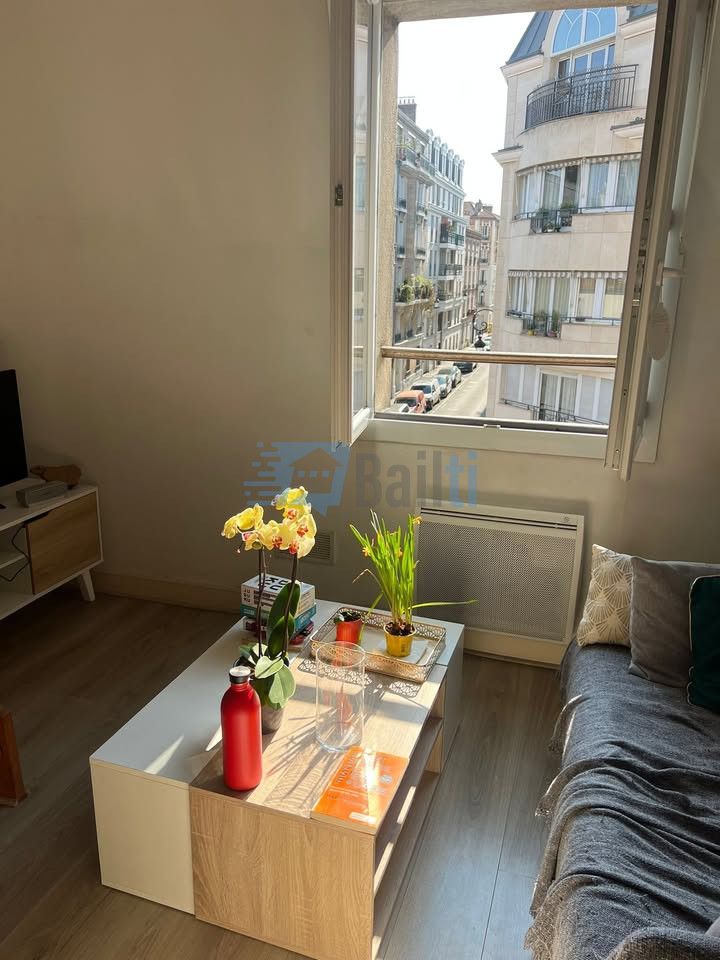 Nous sommes à la recherche d'un futur.e colocataire