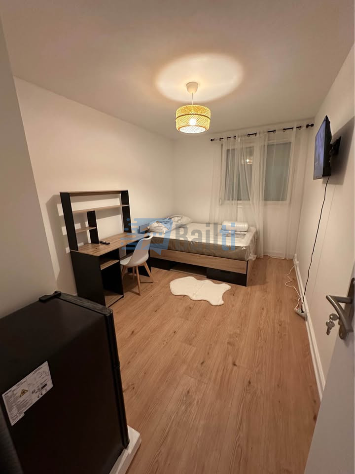 4 Rooms - Apartment